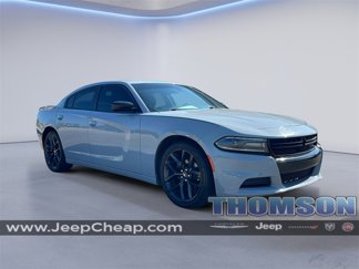 Used 2020 Dodge Charger SXT w/ Blacktop Package image 1