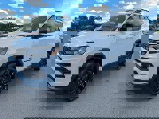 New 2025 Jeep Compass Latitude image 1