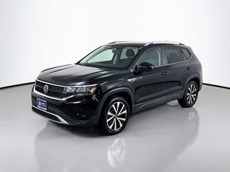 Used 2022 Volkswagen Taos SE image 1