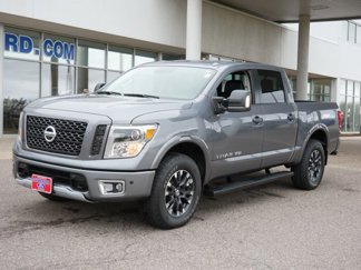 Used 2019 Nissan Titan PRO-4X w/ Pro-4x Convenience Package image 1