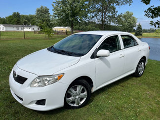 Used 2010 Toyota Corolla LE image 1