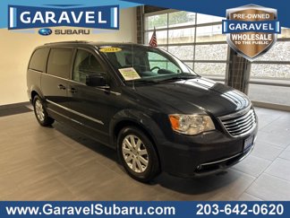 Used 2014 Chrysler Town & Country Touring video 1