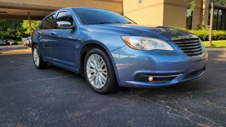 Used 2011 Chrysler 200 Limited image 1