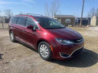 Used 2017 Chrysler Pacifica Touring-L image 1
