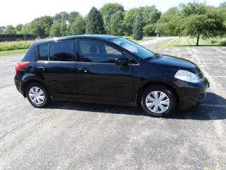 Used 2011 Nissan Versa 1.8 S w/ Plus Pkg image 1