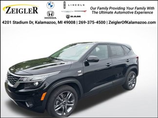 Used 2023 Kia Seltos LX image 1