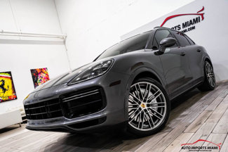 Used 2020 Porsche Cayenne Turbo image 1