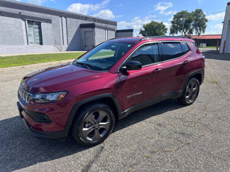 Used 2022 Jeep Compass Latitude image 1