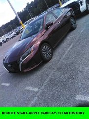 Used 2023 Nissan Altima 2.5 SV image 1