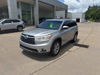Used 2015 Toyota Highlander Plus image 1