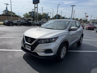 Used 2020 Nissan Rogue Sport S image 1