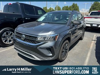 Used 2022 Volkswagen Taos S image 1