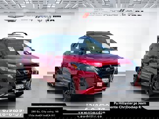 Used 2022 Nissan Kicks SR w/ Premium Package image 1