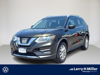 Used 2017 Nissan Rogue SV image 1