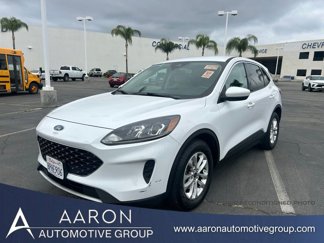 Used 2020 Ford Escape SE image 1