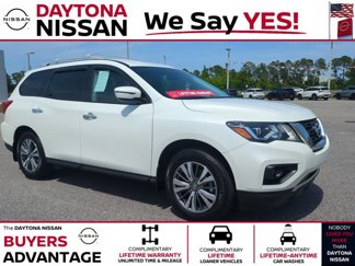 Used 2020 Nissan Pathfinder SV image 1