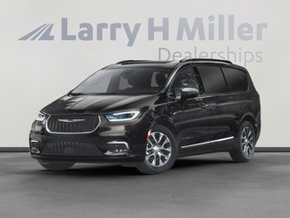 New 2025 Chrysler Pacifica Pinnacle image 1
