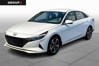 Used 2023 Hyundai Elantra SEL w/ Convenience Package image 1