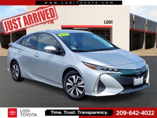 Used 2018 Toyota Prius Prime Premium image 1