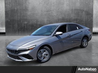 New 2025 Hyundai Elantra SE image 1
