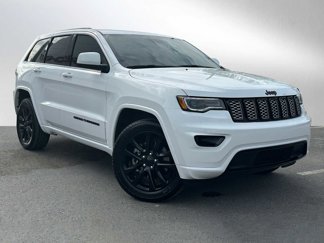 Used 2021 Jeep Grand Cherokee Laredo X image 1