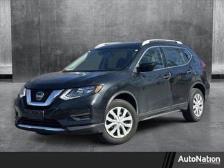 Used 2020 Nissan Rogue S image 1