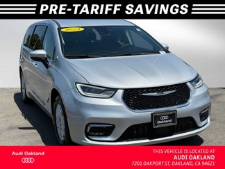Used 2023 Chrysler Pacifica Touring-L image 1
