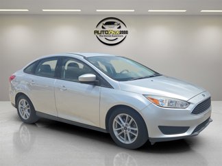 Used 2018 Ford Focus SE image 1