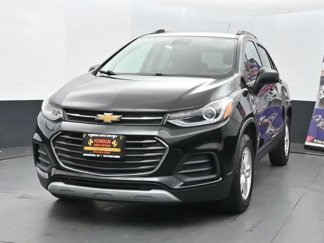 Used 2019 Chevrolet Trax LT w/ LT Convenience Package image 1