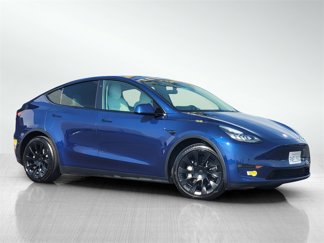 Used 2022 Tesla Model Y Long Range image 1