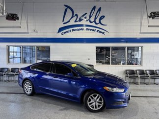 Used 2016 Ford Fusion SE image 1