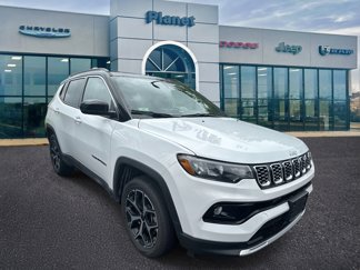 Used 2025 Jeep Compass Limited image 1