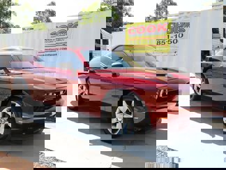 Used 2019 Dodge Challenger SXT image 1