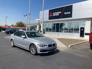 Used 2017 BMW 320i Sedan image 1