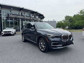 Used 2022 BMW X5 xDrive40i w/ Premium Package image 1