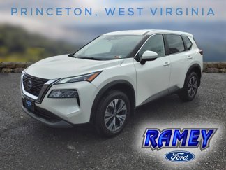 Used 2023 Nissan Rogue SV image 1