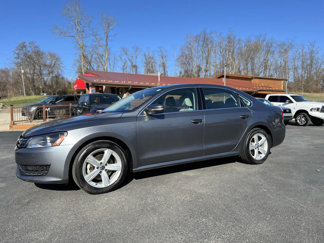 Used 2013 Volkswagen Passat 2.5 SE image 1