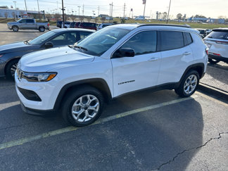 New 2025 Jeep Compass Latitude image 1