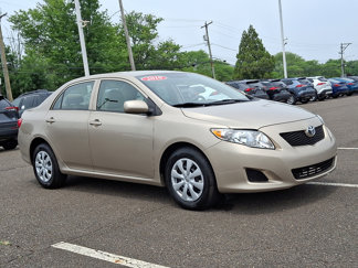 Used 2010 Toyota Corolla LE image 1