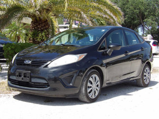 Used 2013 Ford Fiesta S image 1