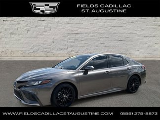 Used 2022 Toyota Camry XSE image 1