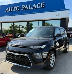 Used 2022 Kia Soul LX image 1