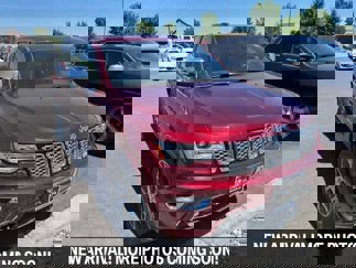 Used 2020 Jeep Grand Cherokee Overland image 1