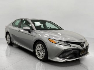 Used 2019 Toyota Camry image 1