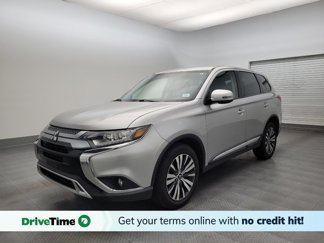 Used 2019 Mitsubishi Outlander SE image 1