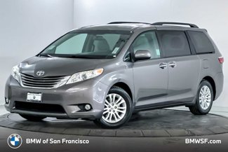 Used 2017 Toyota Sienna XLE image 1