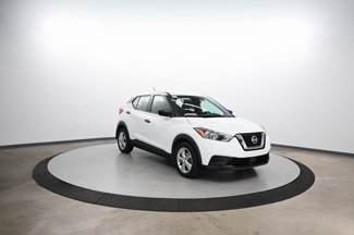 Used 2020 Nissan Kicks S video 1