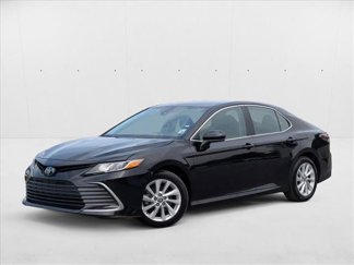 Used 2024 Toyota Camry LE image 1