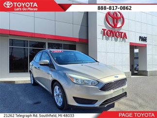 Used 2015 Ford Focus SE image 1