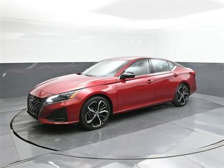 Certified 2023 Nissan Altima 2.5 SR image 1
